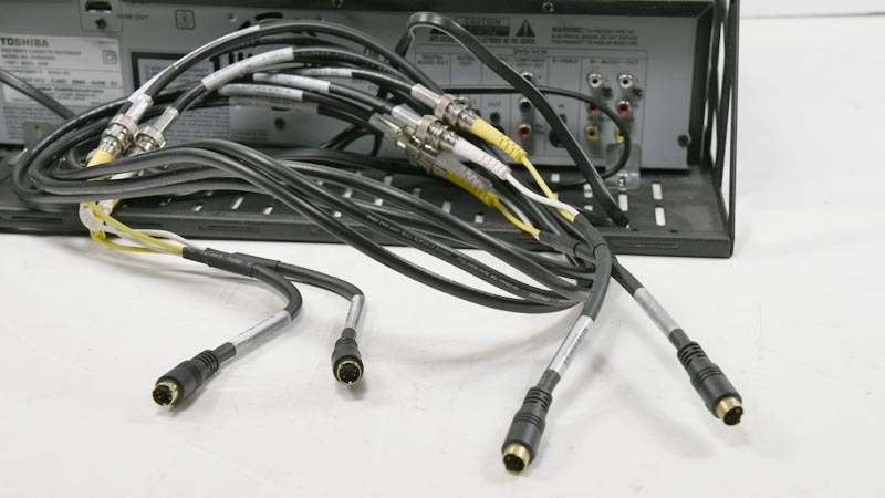 Toshiba DVD Recorder VCR Combo DVR620KU Rackmounted, Barely Used - No